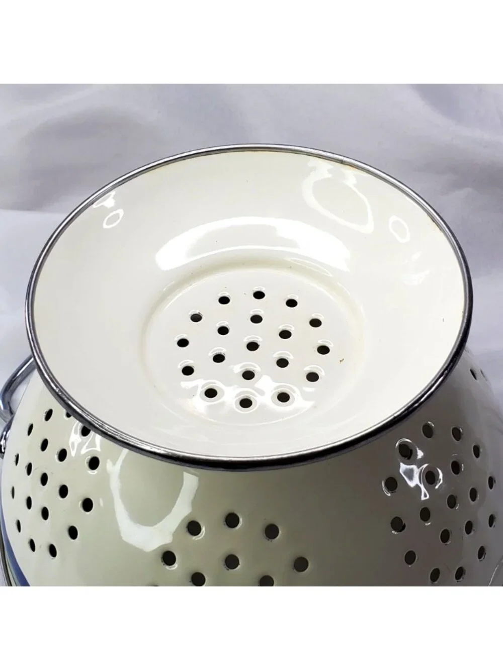 Vintage Pfaltzgraff Metal Enamel Colander Strainer Striped 9